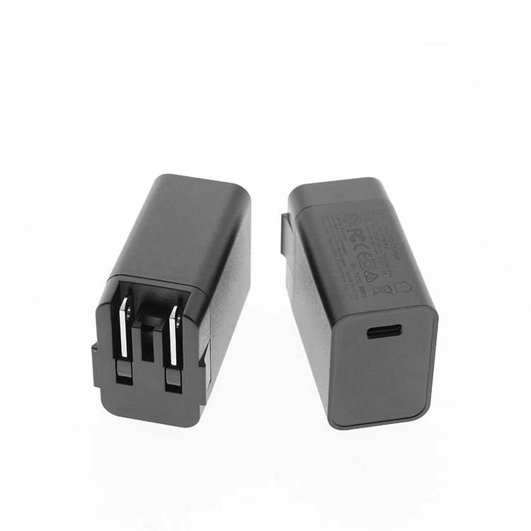 Us Pd 18W Charger Type-C Wall Charger Fast Charging Pd Charger Adapter AC DC Power Adapter with CE UL FCC